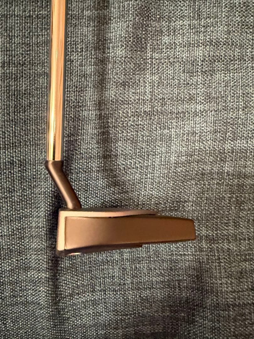 テーラーメイド　パターGT 33インチ