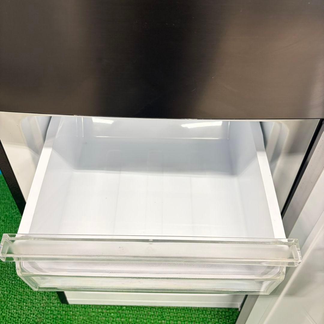 607 大きめサイズ　冷蔵庫　157L　小型　一人暮らし　同棲使用可　ブラック