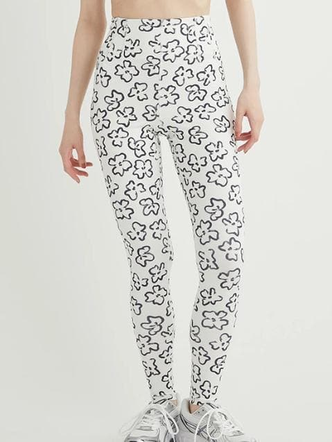 emmi yoga エミ ヨガウェア レギンス 花柄 ホワイト 新品未使用タグ付