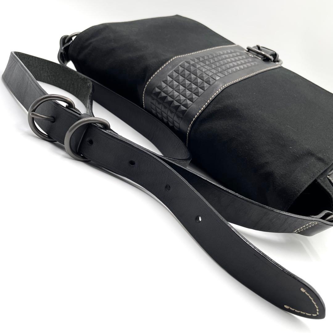 Jean Paul GAULTIER ショルダーバッグ　メッセンジャー　ブラック