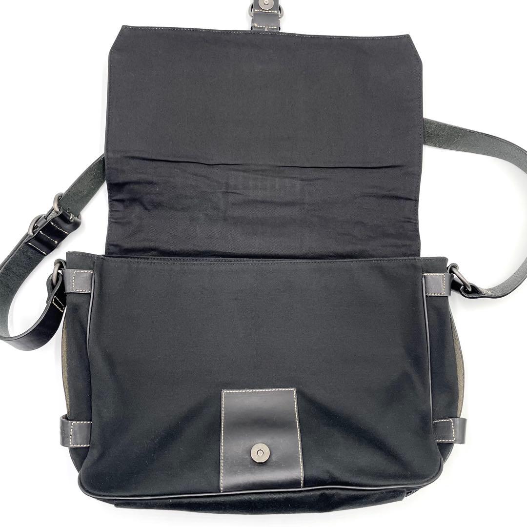 Jean Paul GAULTIER ショルダーバッグ　メッセンジャー　ブラック