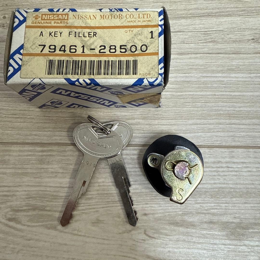 ペ*シ様 （5）Nissan A KEY FILLER 79461-28500