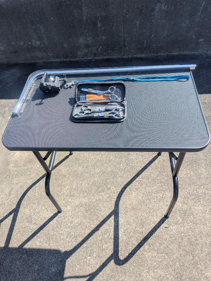 トリミングテーブル