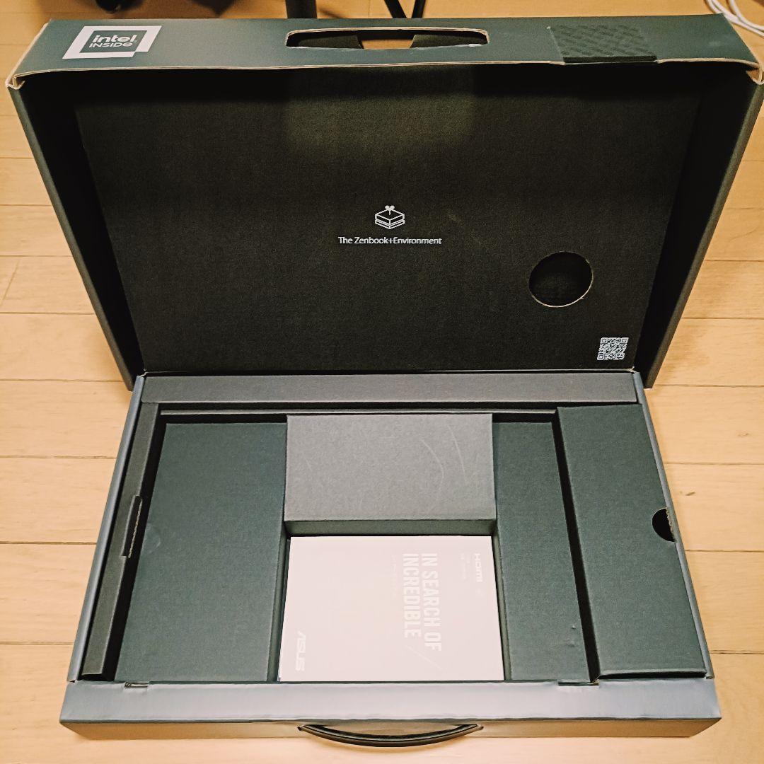 ​【有機EL】ASUS ZenBook 13、 16GBメモリ、 ケース・箱付