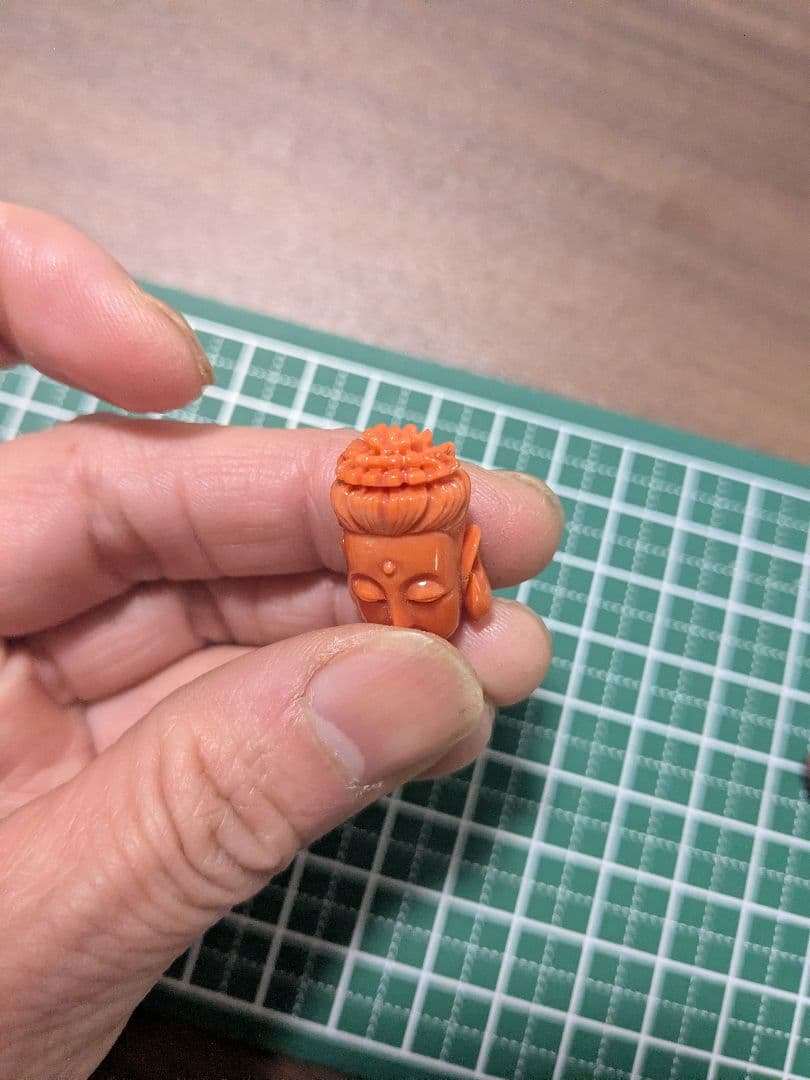 赤珊瑚　観音様彫刻ペア