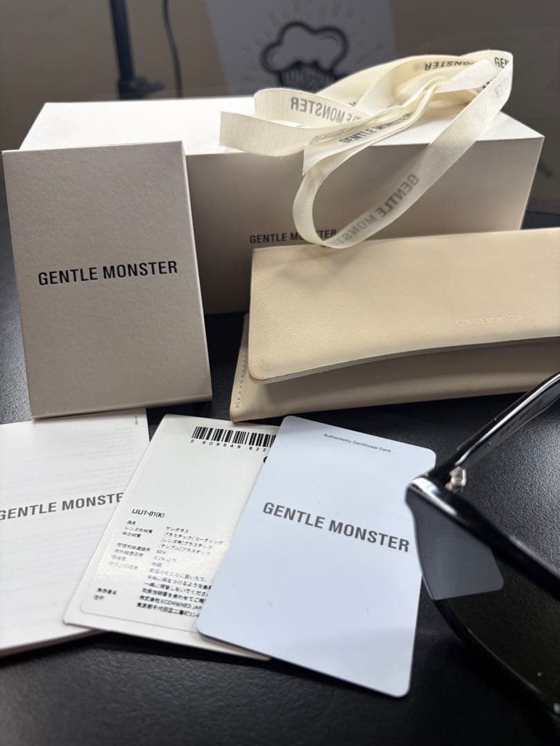 GENTLE MONSTER Lilit 01(K) ブラックサングラス　正規品