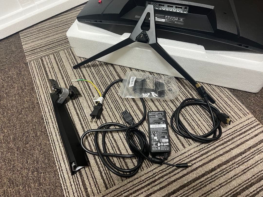 MSI G24C4 E2 23.6カーブドモニター【ゲーミング】2024年製