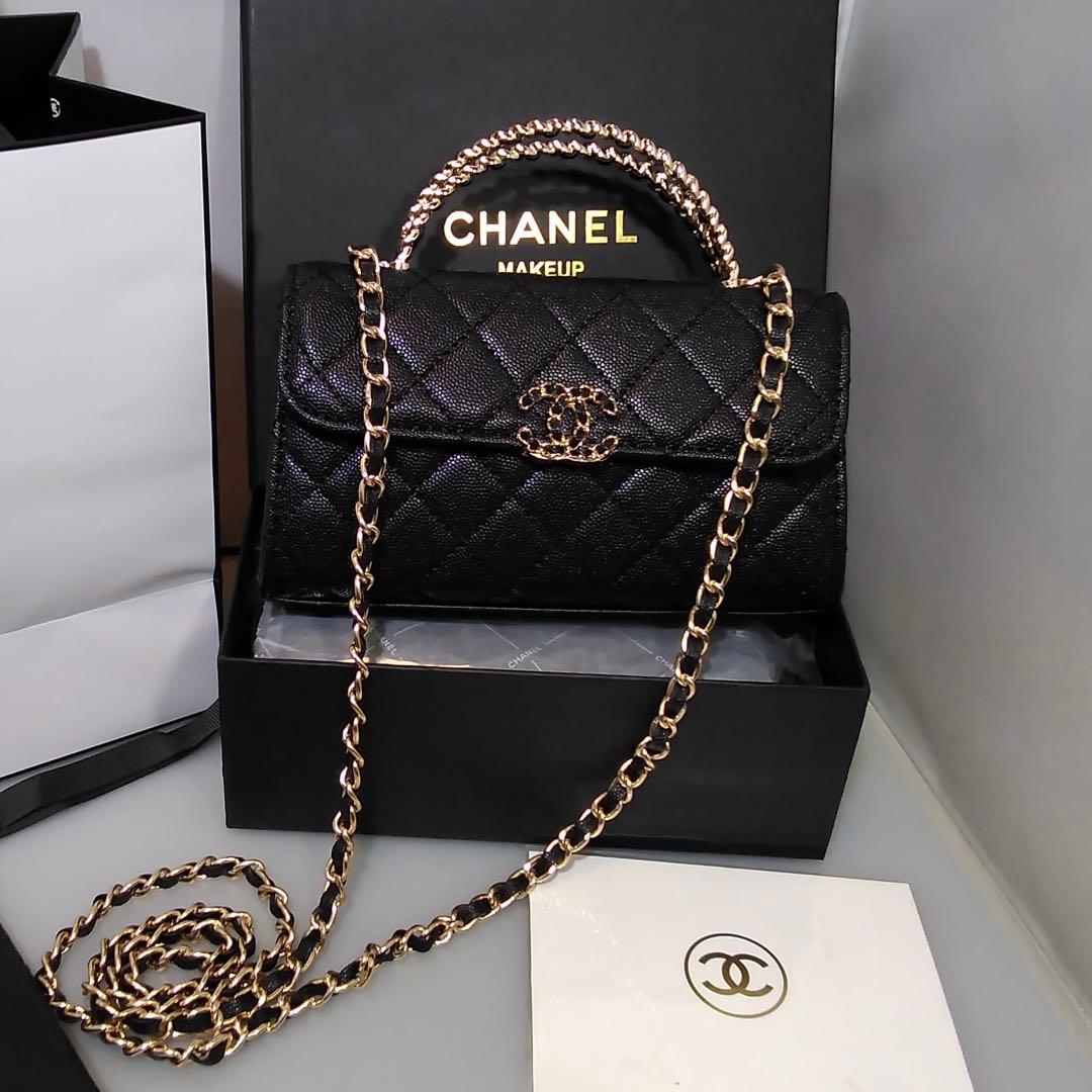 CHANEL(シャネル)ノベルティ　ブラック ショルダーバッグ　ブラックシャドー
