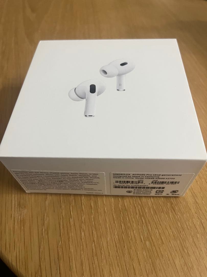 あ*く様 【即日発送】AirPods pro 本体　第二世代　Lightning