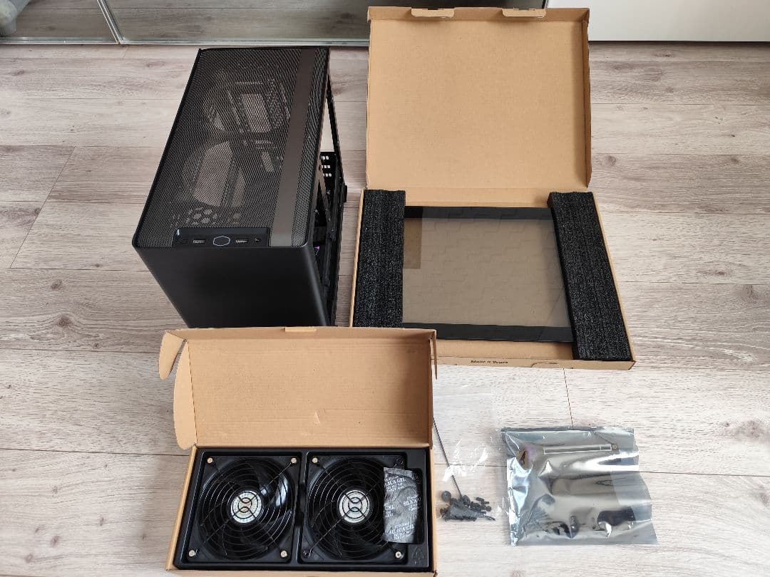 Cooler Master MasterBox NR200P ブラックBlack