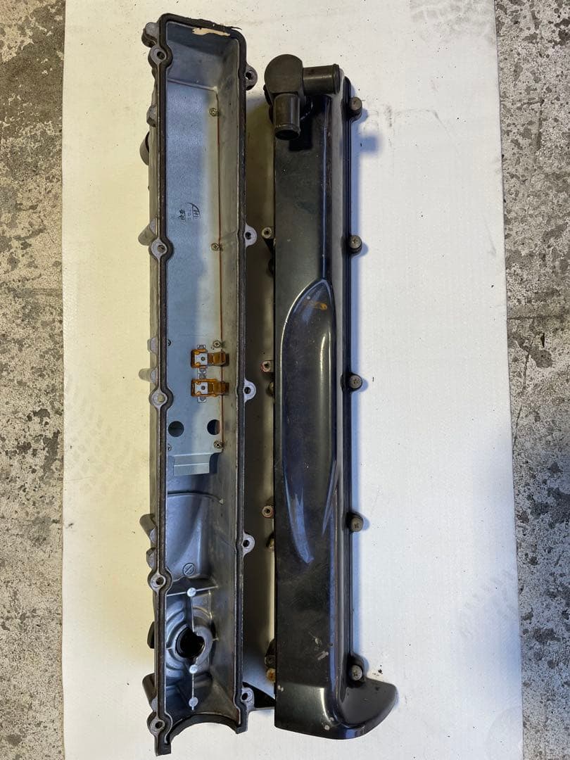 RB26 タペットカバー