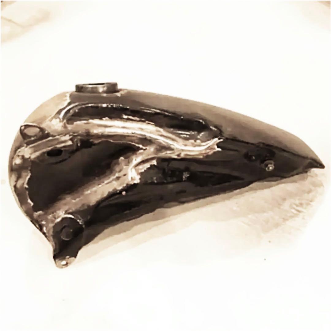 ハーレーダビッドソン　パンヘッド　48年　タンク　右