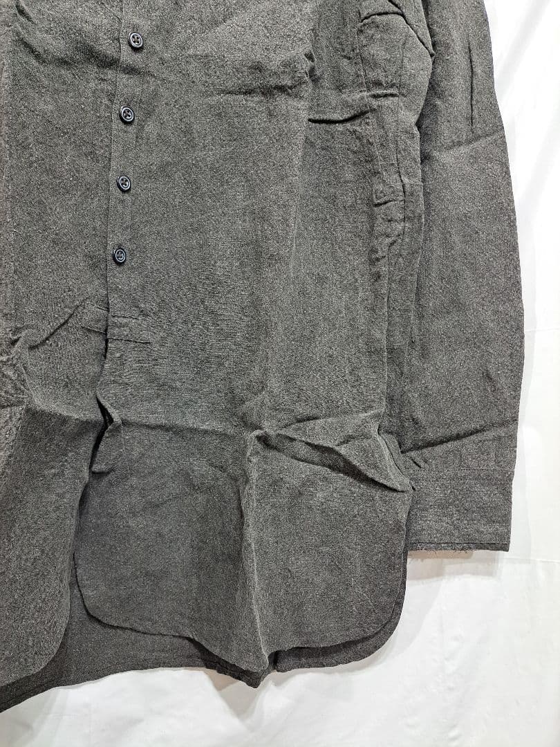 未使用　KLASICA　リネンシャツ　長袖　チャコールグレー
