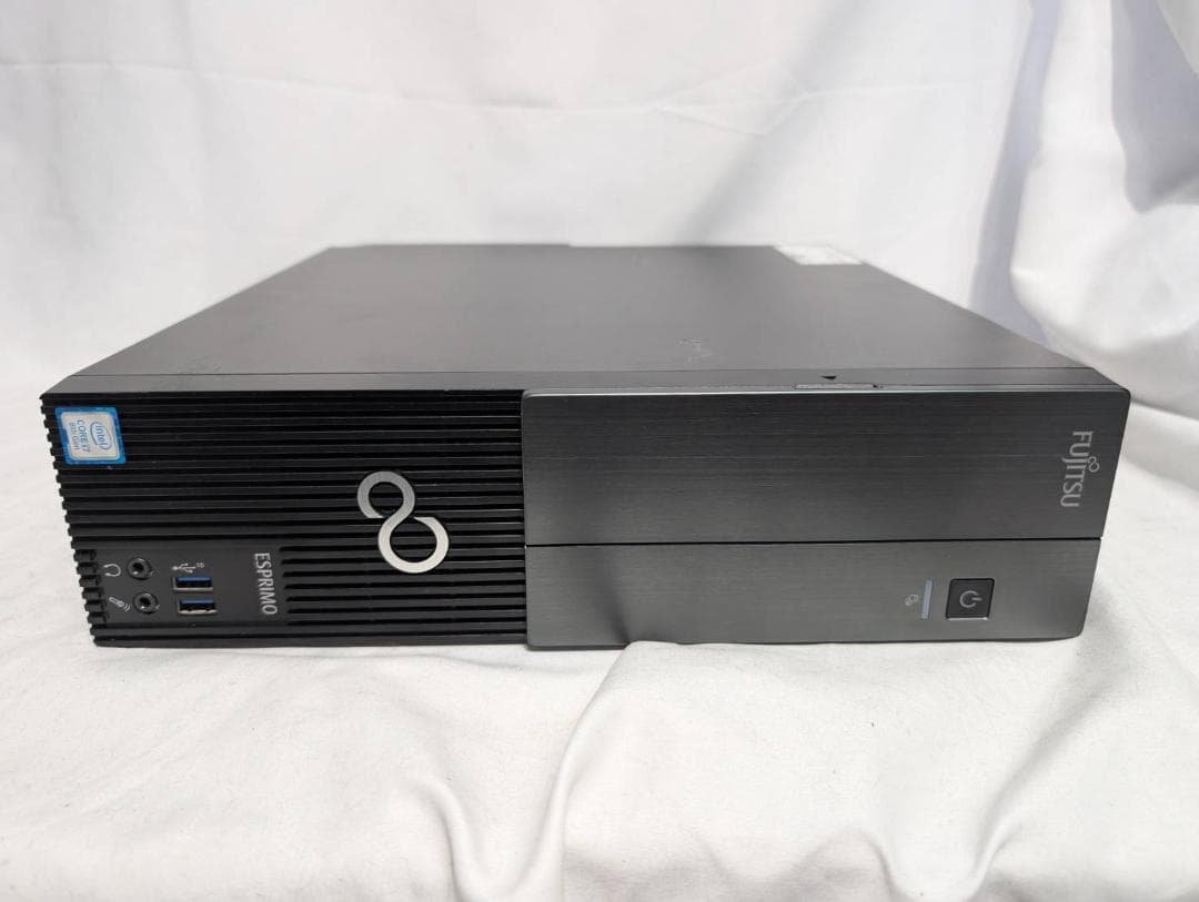 ☆最新Windows11☆ 富士通 WD2/C2 第8世代 i7 高速SSD搭載