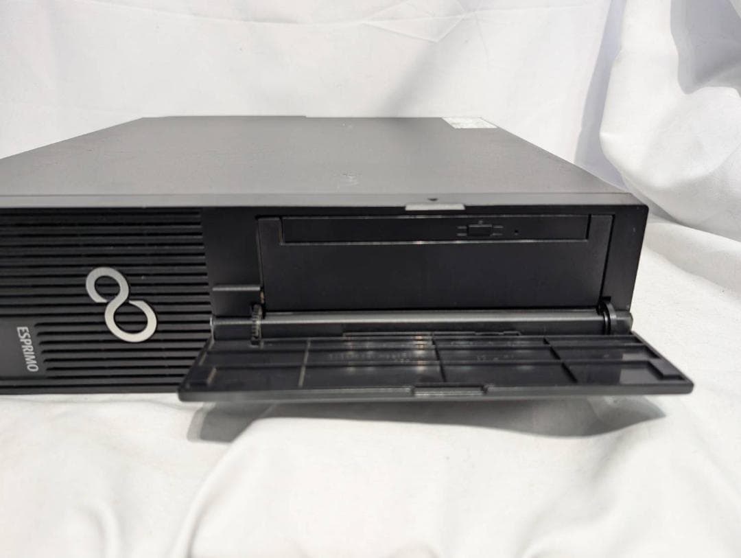 ☆最新Windows11☆ 富士通 WD2/C2 第8世代 i7 高速SSD搭載