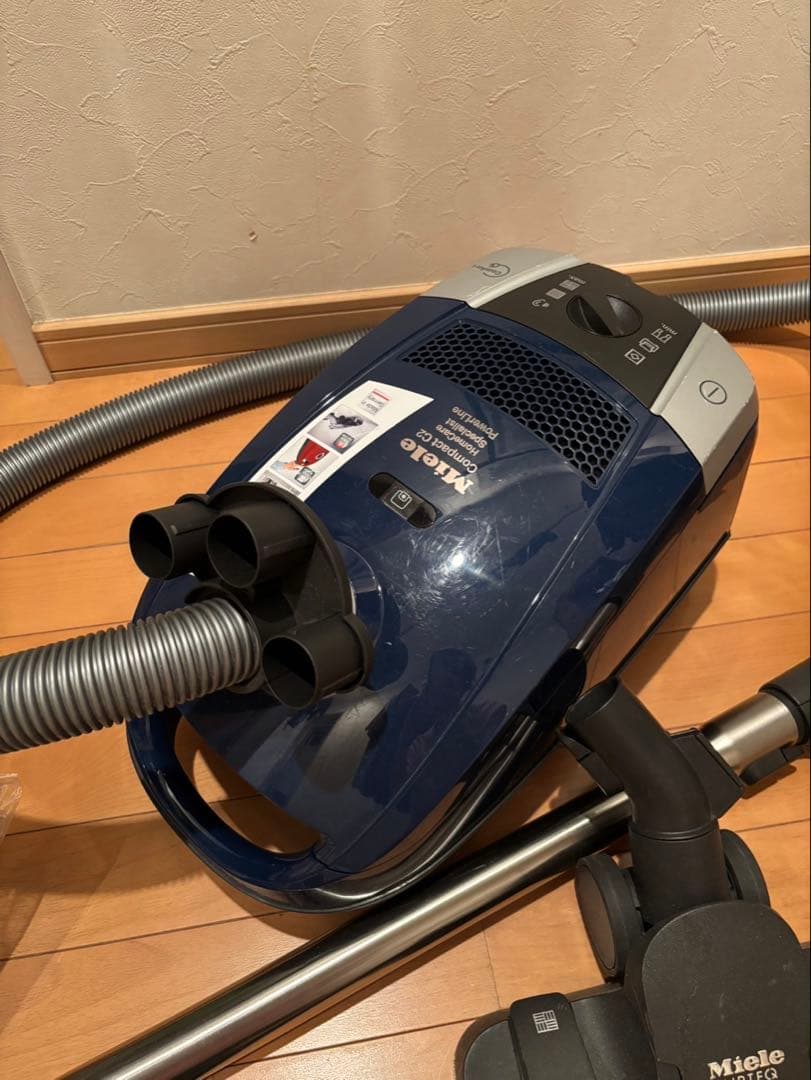 Miele Compact C2 PowerLine マイクロセット、ゴミパック