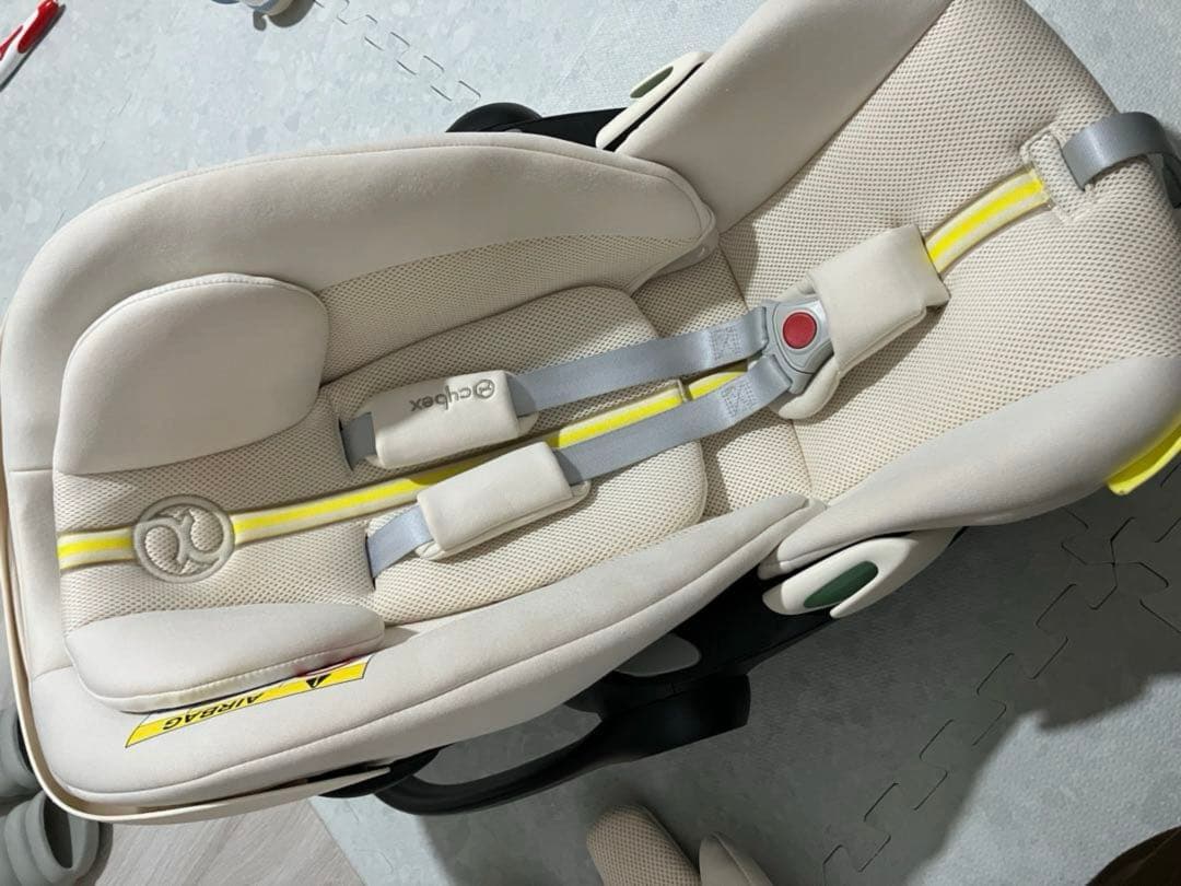 サイベックスCloud G i-Size チャイルドシート(リベルアダプター付）