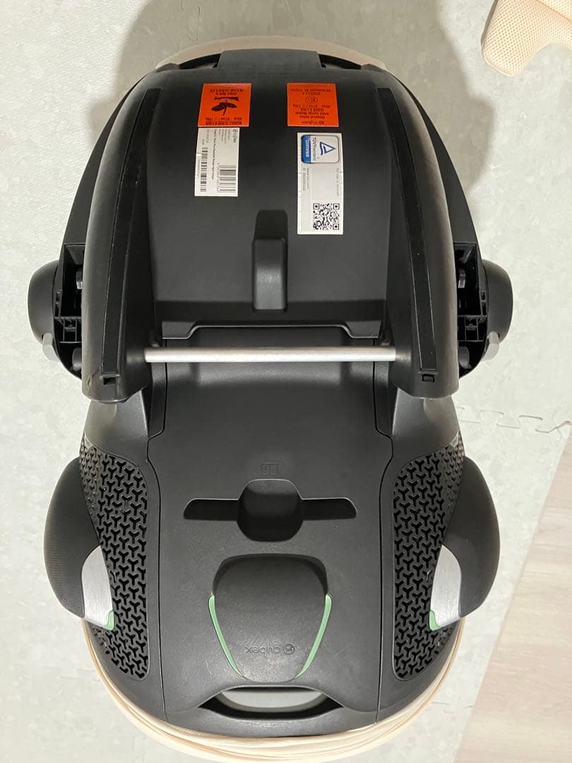 サイベックスCloud G i-Size チャイルドシート(リベルアダプター付）