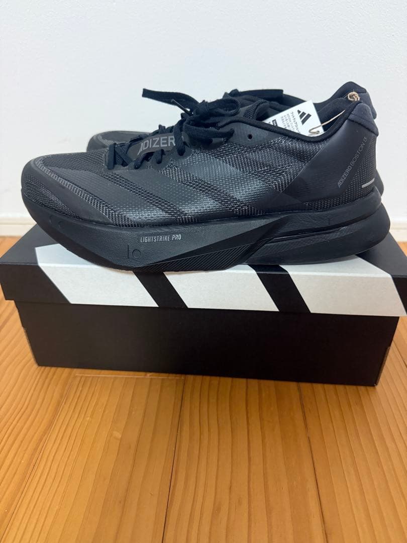 アディダスアディゼロ　ボストン13 M 28cm