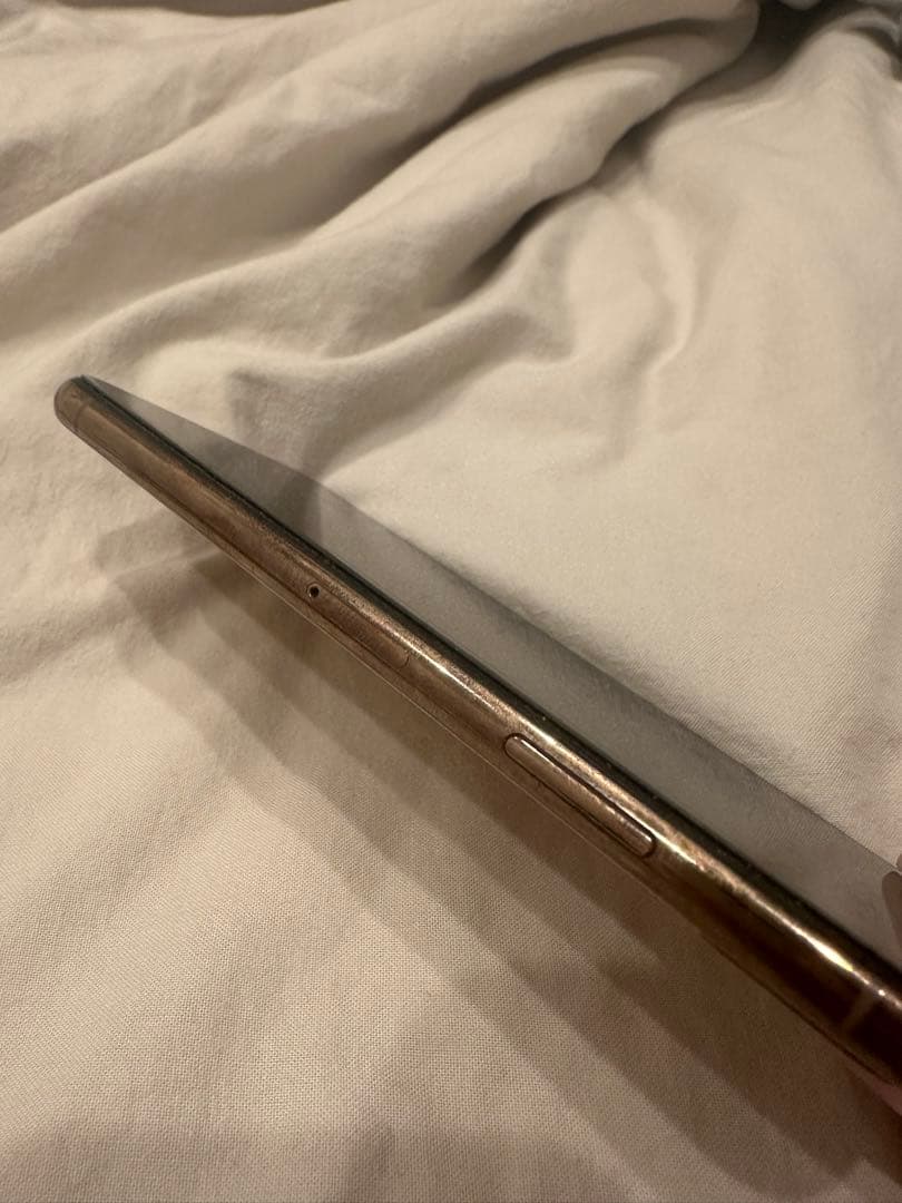 【美品】 Apple iPhone Xs 256GB ゴールド　SIMフリー