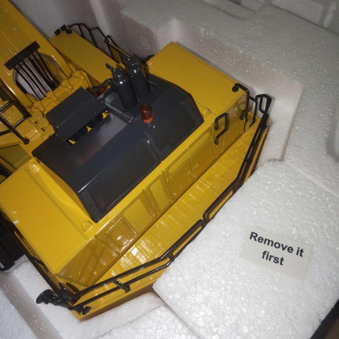 コマツ建機　PC2000-8 BACKHOE 　1/50 ケンクラフト製