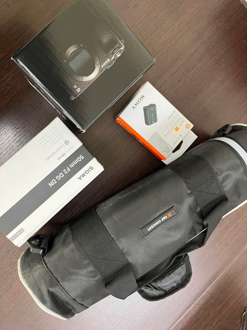 Sony α7CⅡ ミラーレスカメラ + Sigma 50mmレンズ