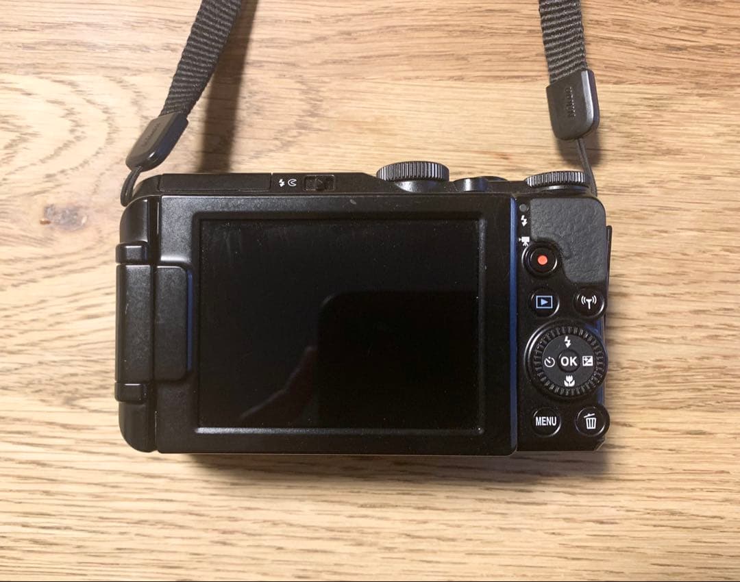 Nikon COOLPIX S9900 デジタルカメラ ブラック色