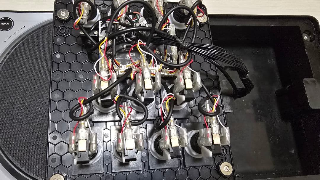 PHOENIXWAN+ LMT (三和ボタン換装済み)