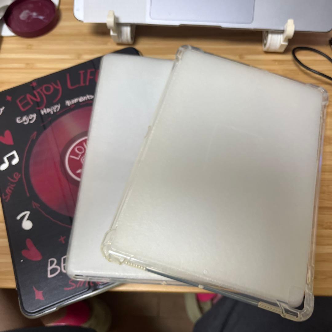 【美品】Apple iPad スペースグレー 本体　第7世代2019 128GB