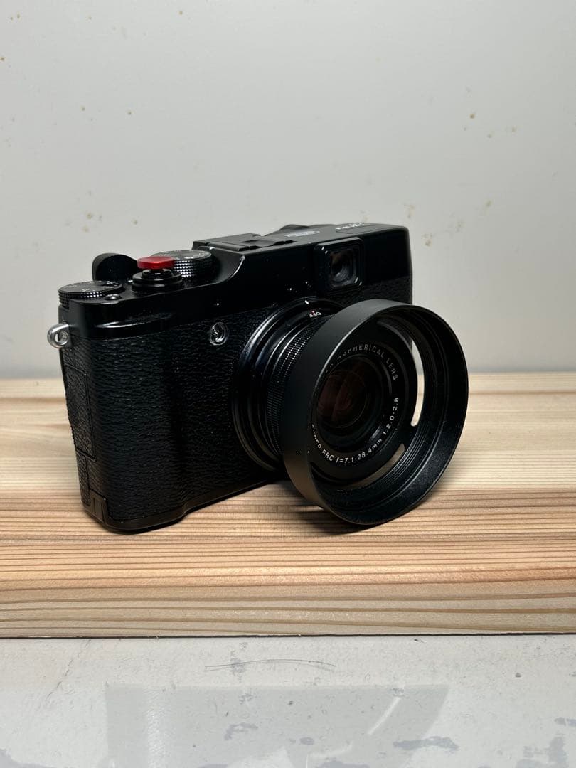 【S/H様】FUJIFILM X10 デジタルカメラ 【良品・付属品多数】