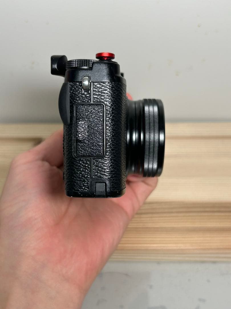 【S/H様】FUJIFILM X10 デジタルカメラ 【良品・付属品多数】