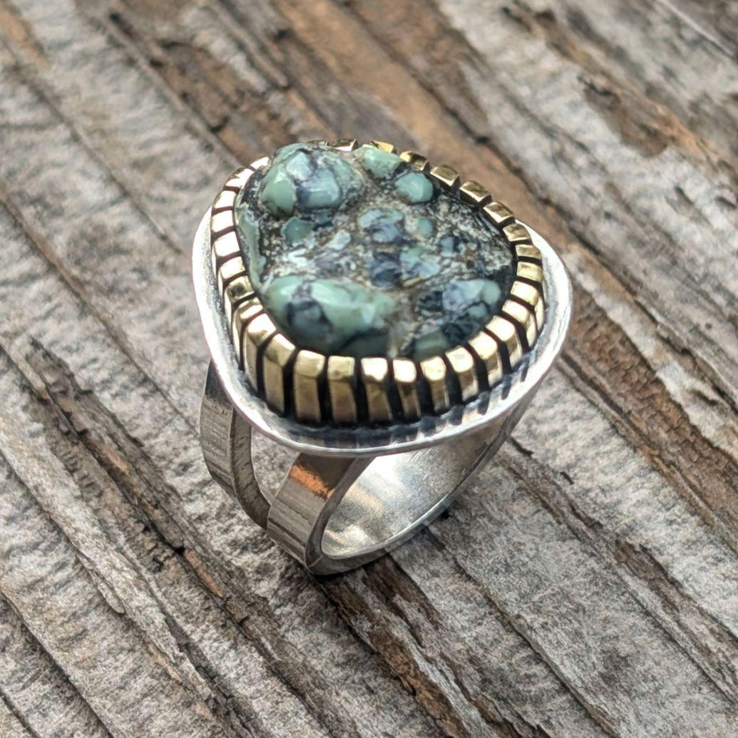 ハンドメイドのターコイズリング　 インディアンジュエリー風