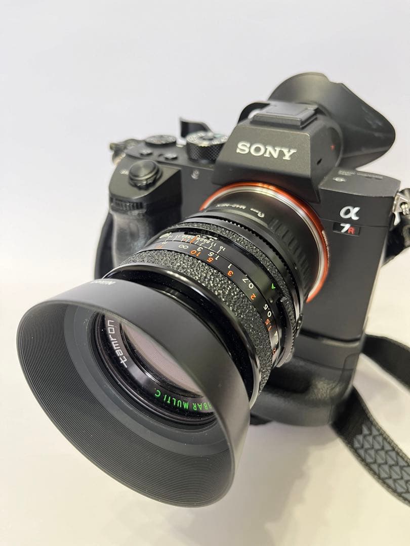 sonyEレンズ　銘品TAMRON28mm F2.8 BBARNikonフード付