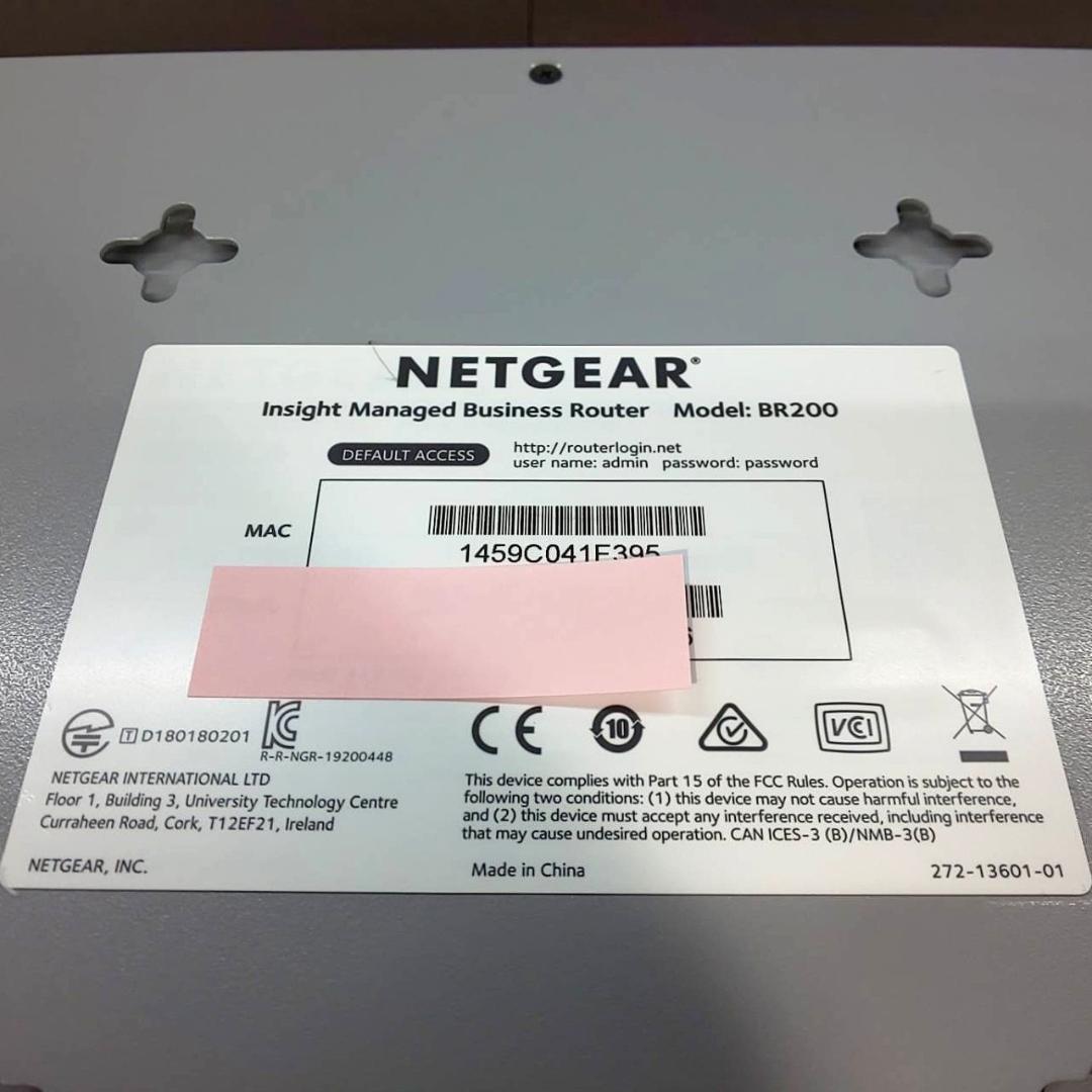 <送料無料> NETGEAR Insight対応 VPNルーター BR200