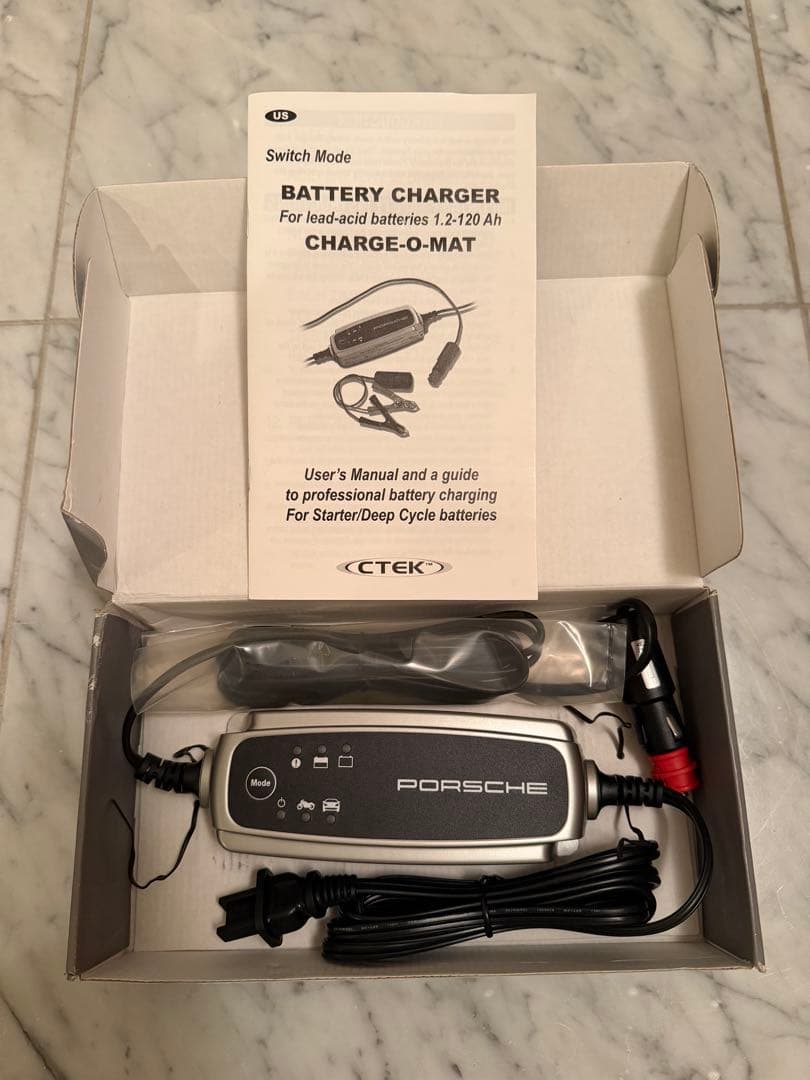 Porsche ポルシェバッテリー充電器