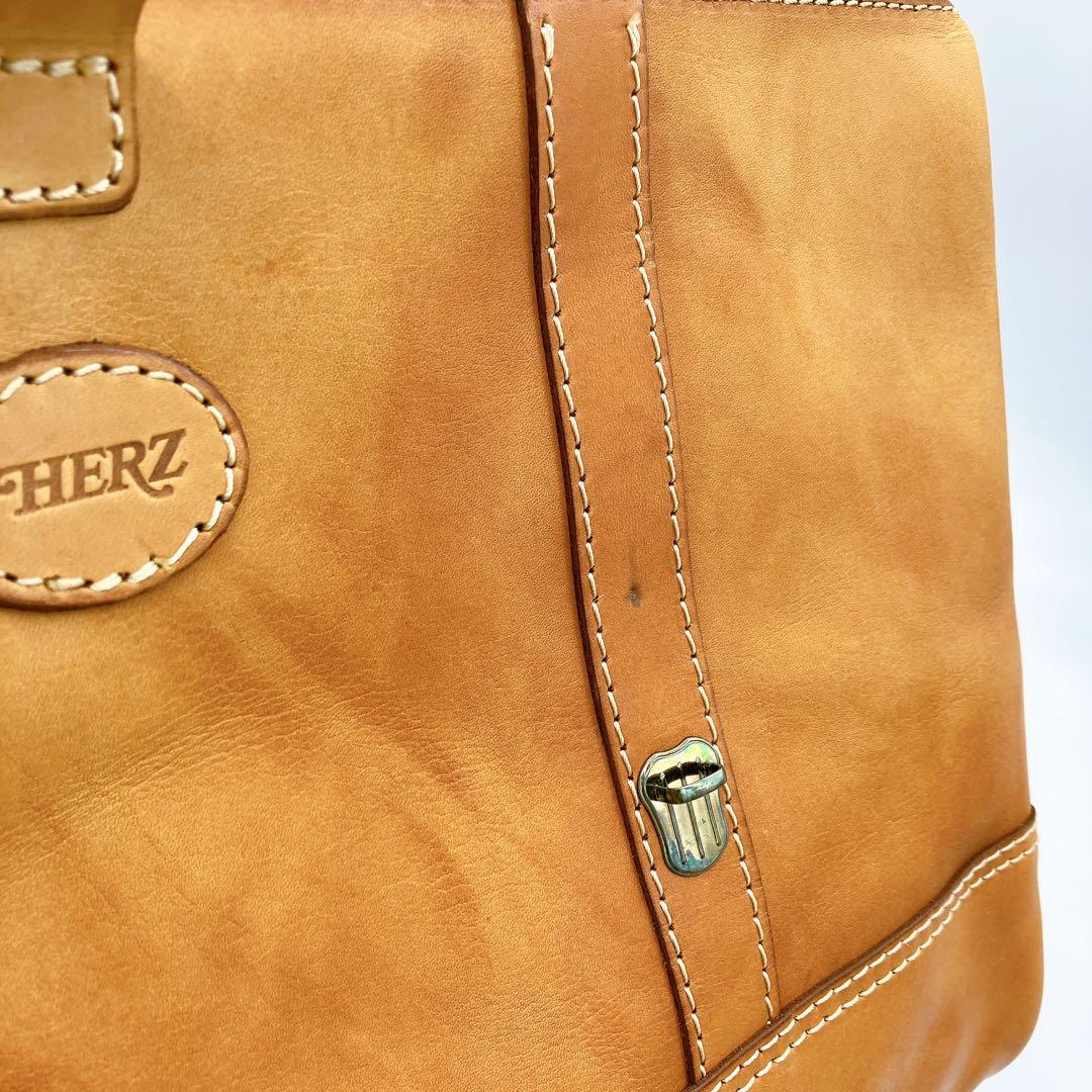 【HERZ】2wayバッグ　ボストンバッグ　口枠　レザー　キャメル