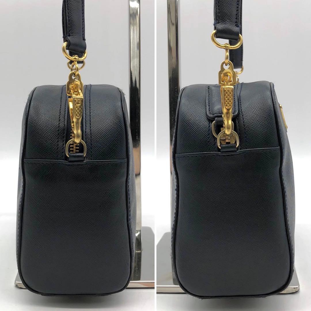 ✨希少・美品✨プラダ ショルダーバッグ ミニ 三角ロゴプレート レザー ネイビー