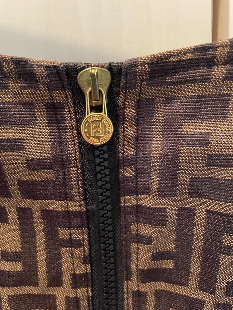 【ノブユキ】Fendi ロゴタイトスカート フェンディ