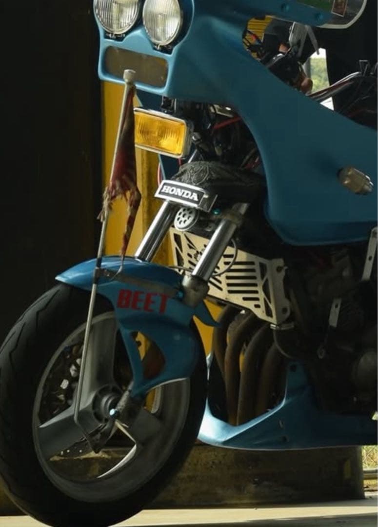 ホーネット250 社外ラジエーターカバー