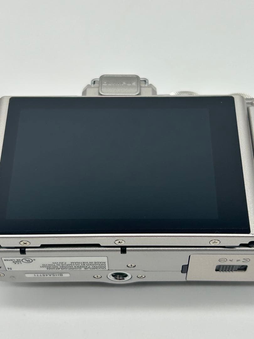 【シャッター132回】OLYMPUS PEN E-PL8 レンズキット#137