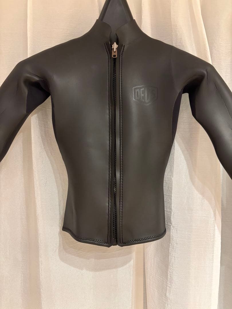 ★DEUS EX MACHINA デウスエクスマキナ　タッパー