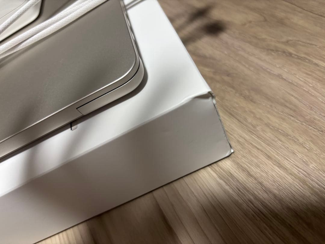 Apple MacBook Air M2 スターライト　本体 充電器付き　箱付き