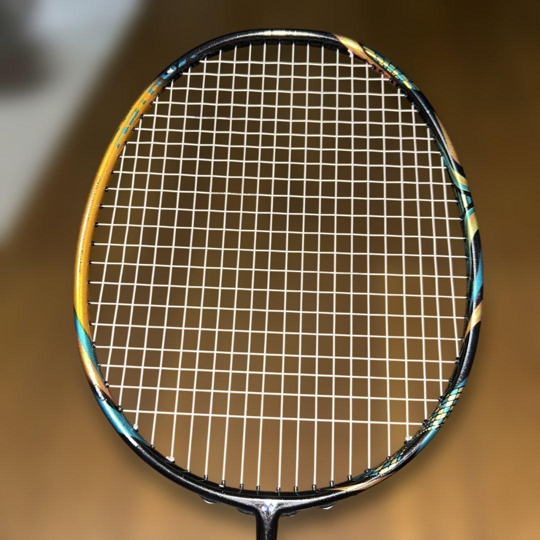 バドミントンラケット アストロクス88Dプロ 3U ラケットケース付き