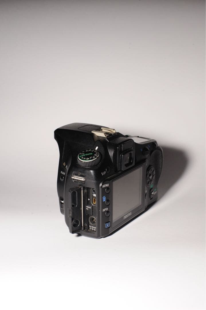 PENTAX K200D デジタル一眼レフカメラ