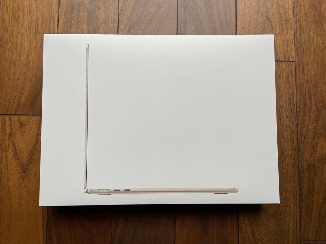 MacBook Air M2 13インチ　 スターライト　充放電8回