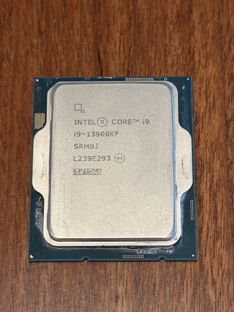 intel core i9 13900KF (内蔵グラフィック無)
