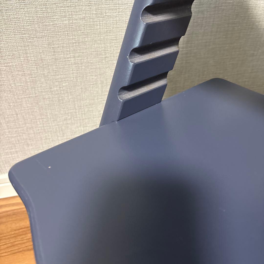 ダークブルー ストッケトリップトラップチェア 調整可能