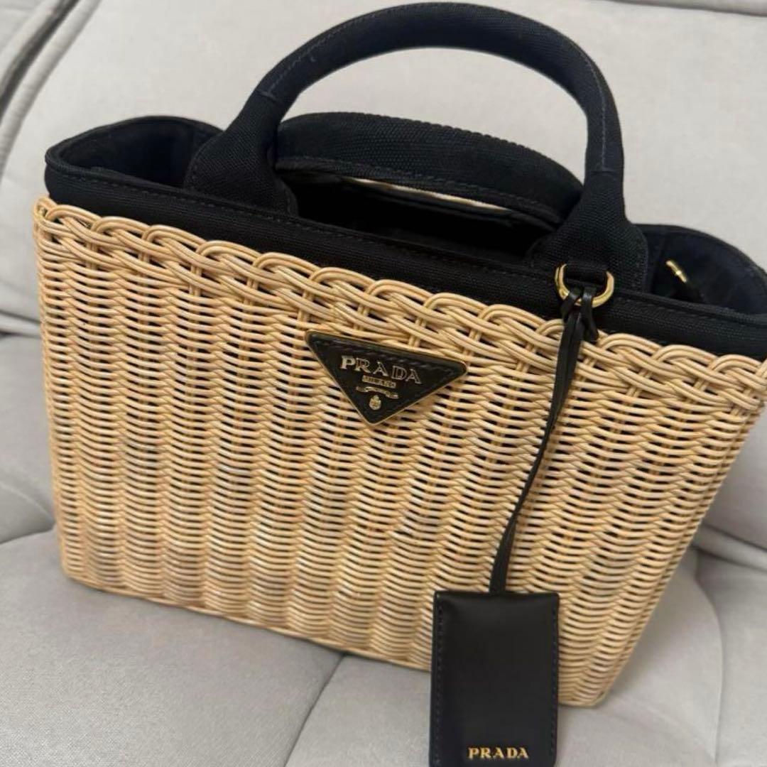 PRADA ラタン トートバッグ ベージュ/ブラック　1BG835