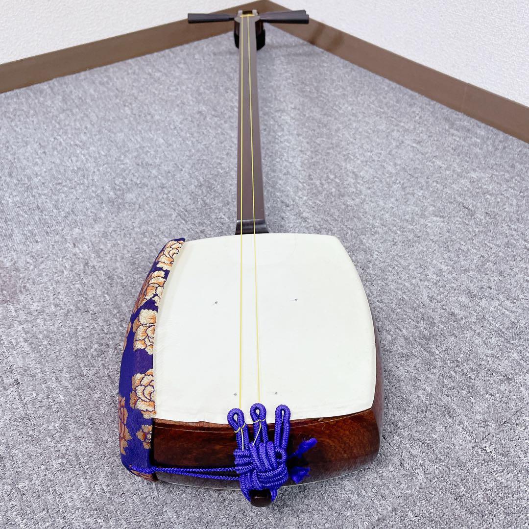 三味線 金細 中棹 二本溝 綾杉彫り 紅木 東さわり 銀細 和楽器