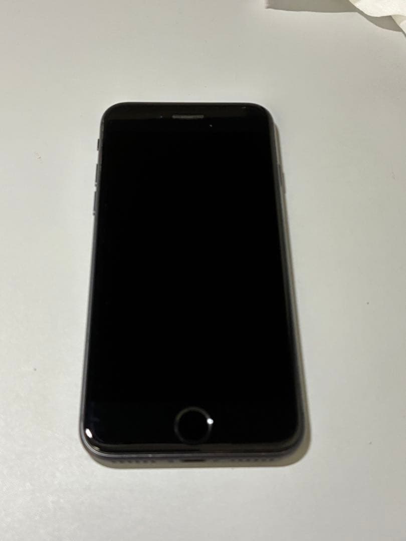 Apple iPhone 8 64GB スペースグレー